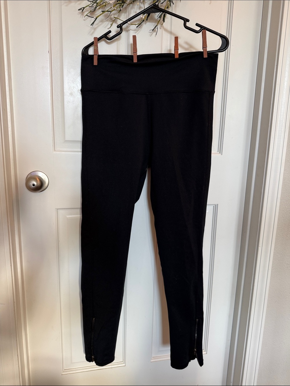 Fabletics Black High-Waist Leggings with Ankle Zips